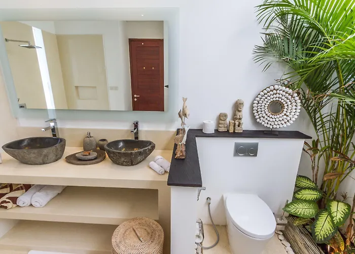 Villa Juna 3 Bedroom Stylish Seminyak 度假居 塞米亚克