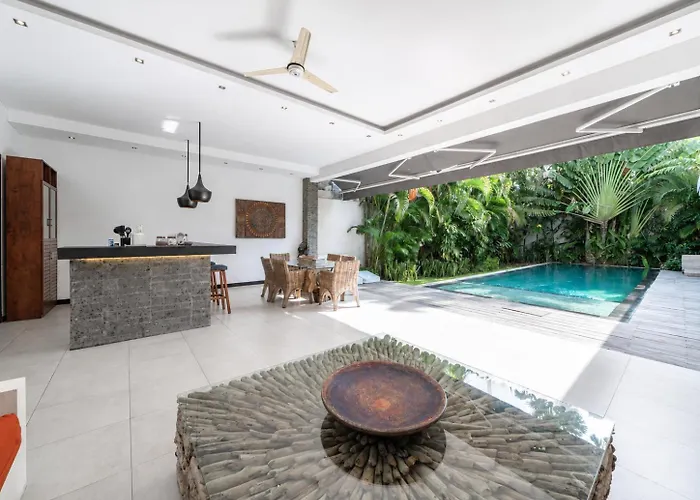 Villa Juna *