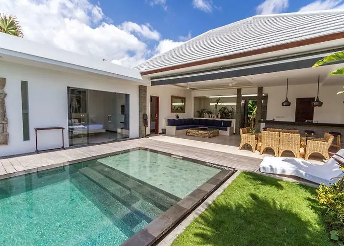 Villa Juna 3 Bedroom Stylish Seminyak 度假居 塞米亚克