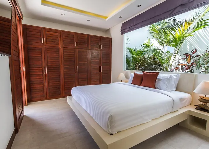 Villa Juna 3 Bedroom Stylish Seminyak 塞米亚克
